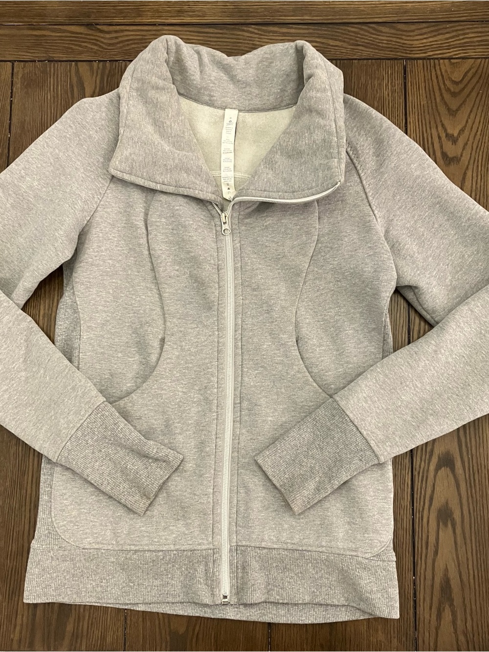 Lululemon Cozy Cuddle Up Jacket
Size 6